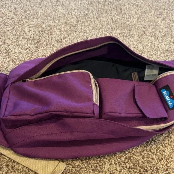 Kavu Vibrant Purple Sling Bag - Picture 6 of 6